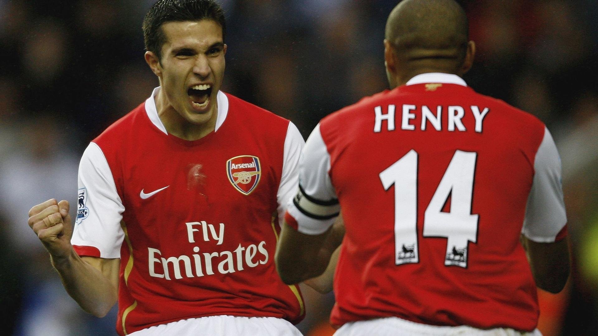 爱游戏体育app-英超冠军争夺：悬念成就最终荣耀！，英超夺冠奇迹